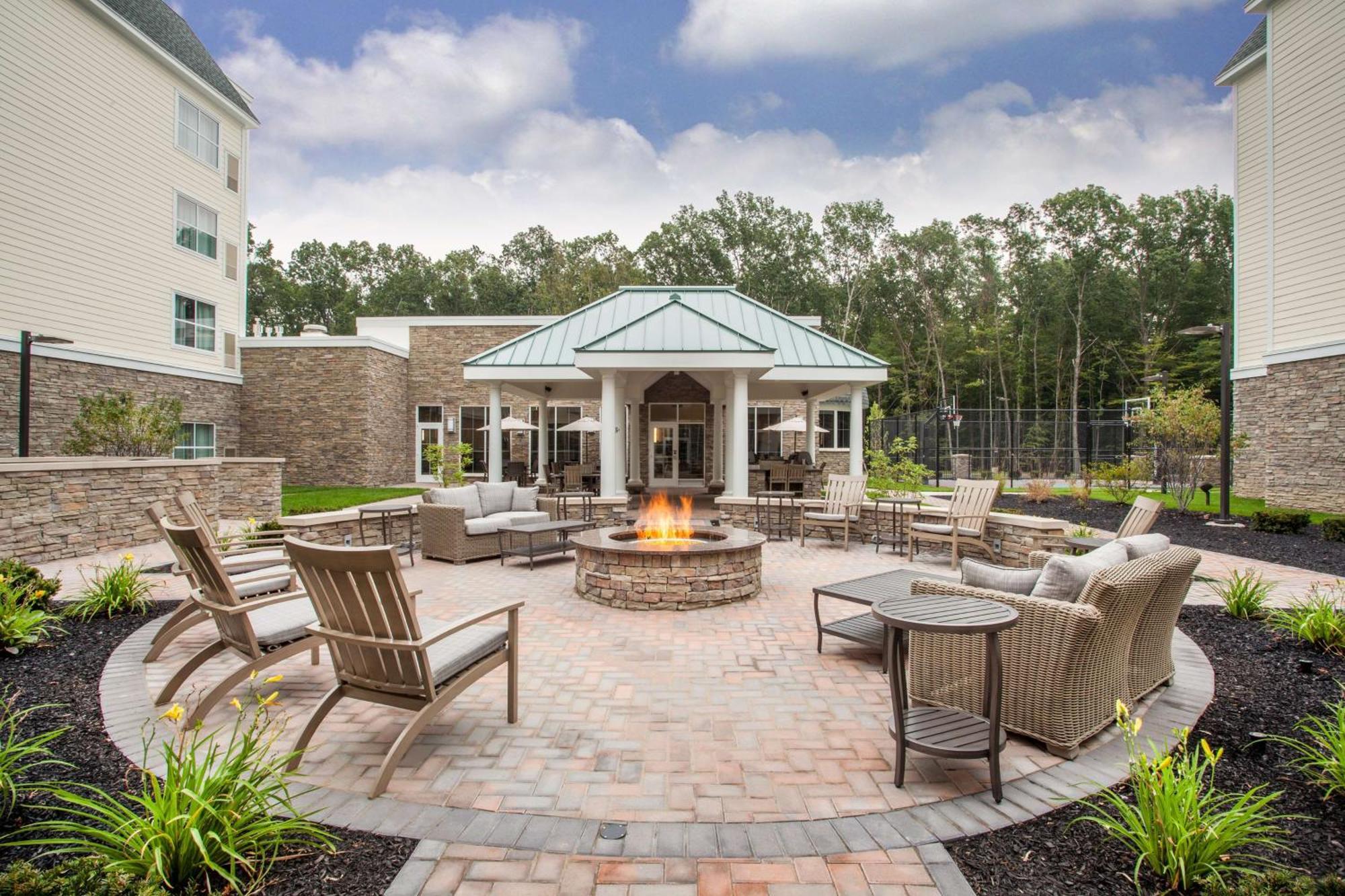 Homewood Suites By Hilton Saratoga Springs Eksteriør billede